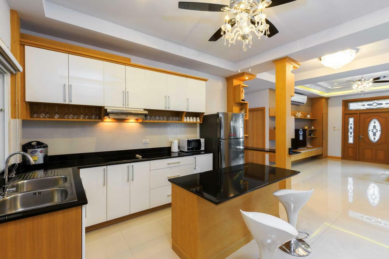 Gala Villa Pattaya ภายนอก รูปภาพ